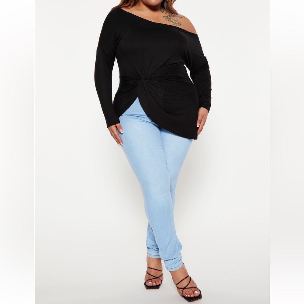 NWOT Fashionova Off The Shoulder Top - Black - Size 1X - Picture 2 of 11